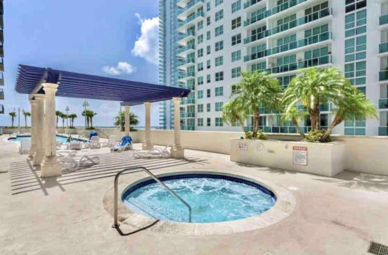 Luxurious 1Br High Rise Condo Brickell-Free Parking 마이애미 외부 사진